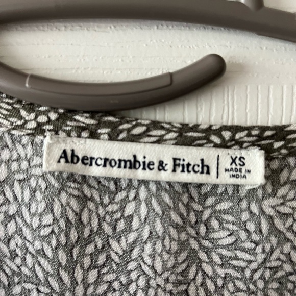 Abercrombie Green Floral Wrap Mini Dress - Picture 4 of 5